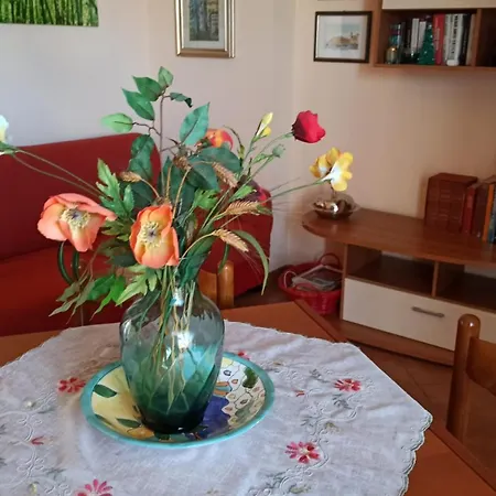 Etna Mare Taormina 公寓 *